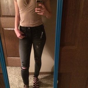 American Eagle grey distressed skinny jeans